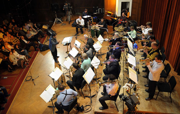 Весник џеза и духа слободе